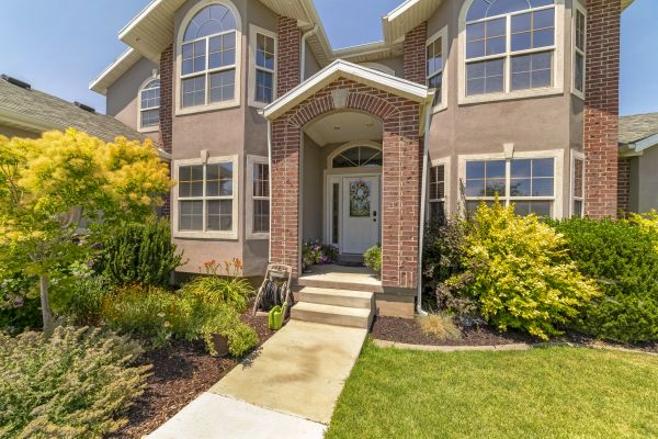 Cost of Transom Window Replacement in Auburn
